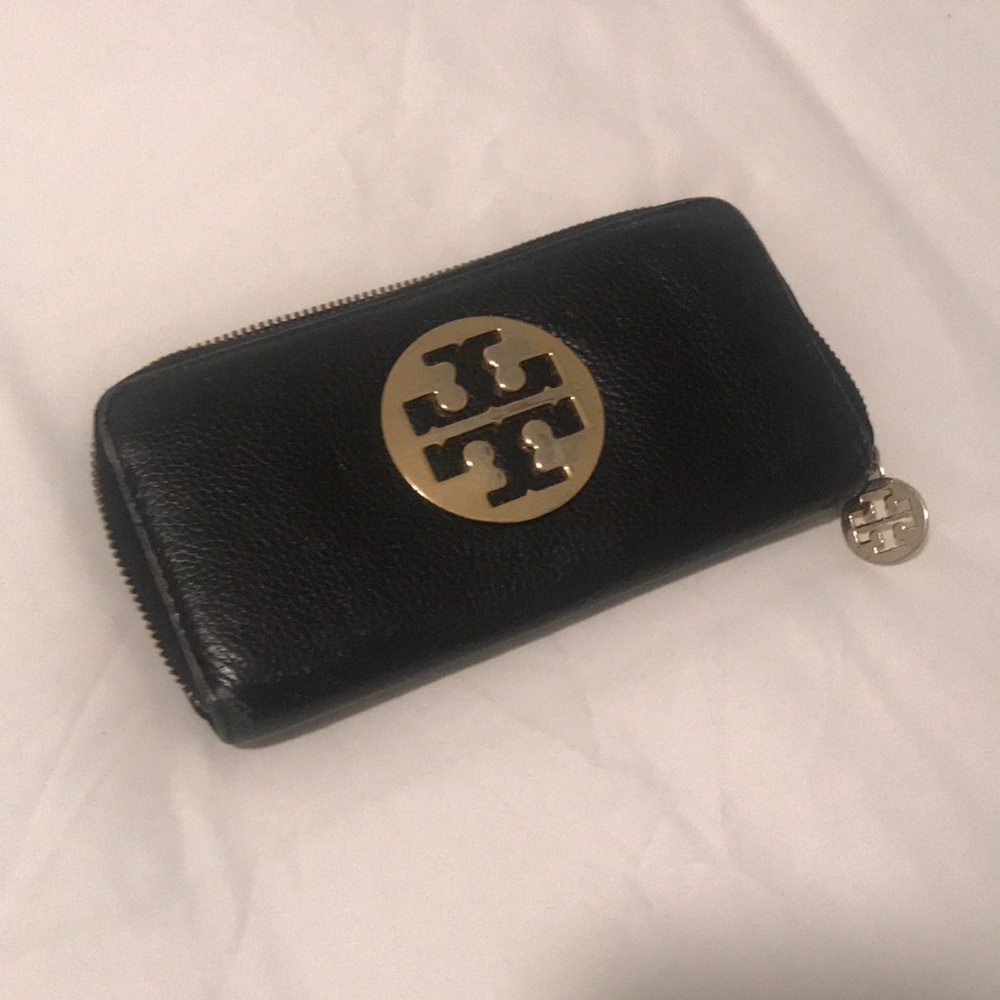 Tory Burch leather wallet